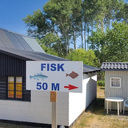 Gullmaj - 200m From The Sea By Interhome בית נופש