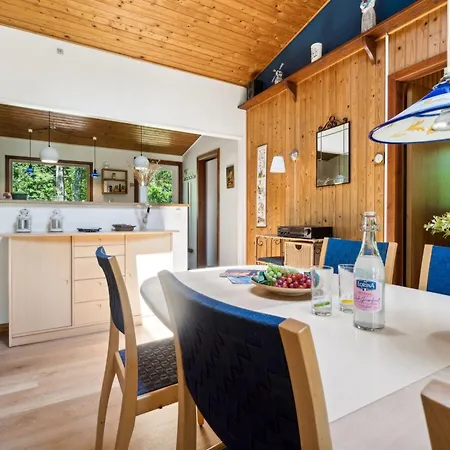 Dom wakacyjny Gullmaj - 200m From The Sea By Interhome
